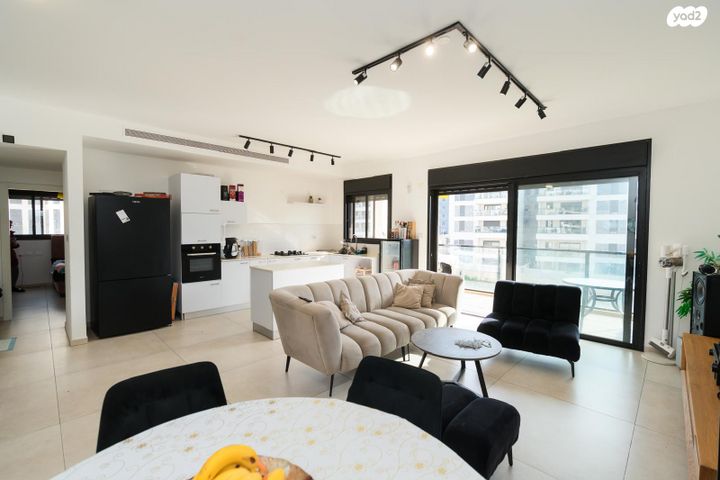 דירה, אור ים, אור עקיבא