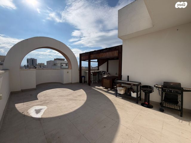 דופלקס, נפתלי הרץ אימבר 5, צפון מזרח מרכז העיר, נתניה