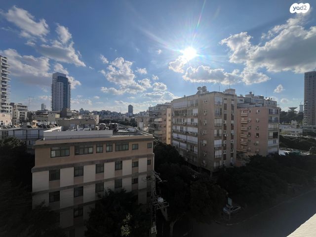 דירה, משה שרת 3, שכונת בן גוריון, מרכז העיר ג', רמת גן