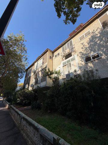 דירה, יגאל אלון, הרצליה הירוקה, נווה עובד, הרצליה