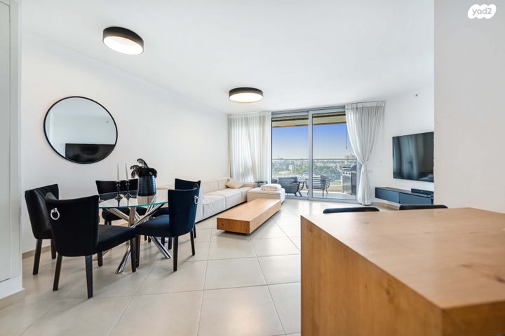 דירה, שמעון בן צבי, שטח 9, גבעתיים