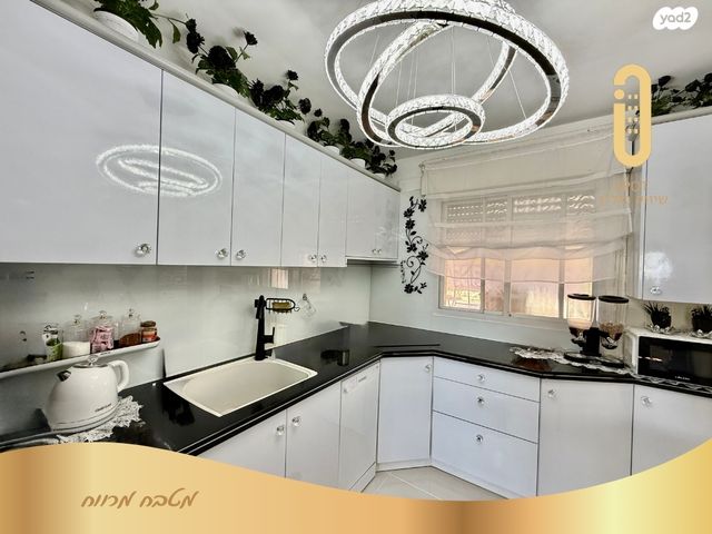 גג/ פנטהאוז, הנוריות, רמות יצחק, נשר