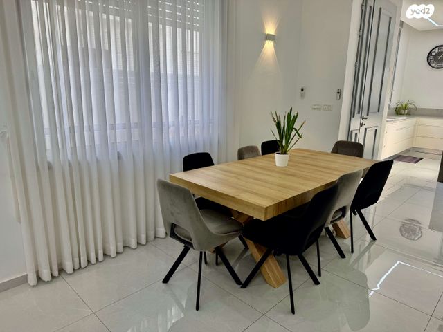 דו משפחתי, כפר יונה