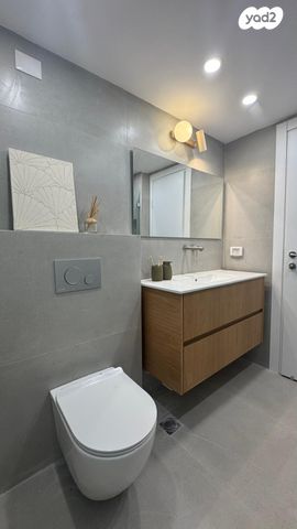 דירה, נתן ברניצקי, רמז, מערב ותיק, ראשון לציון