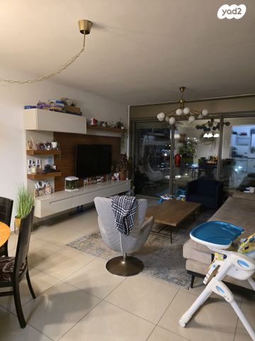 דירה, הדובדבן, קרית אונו