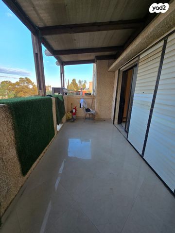 דו משפחתי, ערד