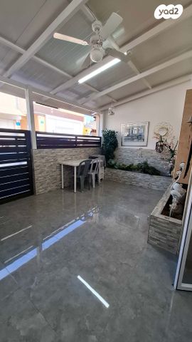 דו משפחתי, שלום אש, רמת אליהו, ראשון לציון