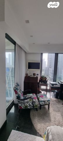 דירה, ניסים אלוני, צמרות איילון, פארק צמרת, תל אביב יפו