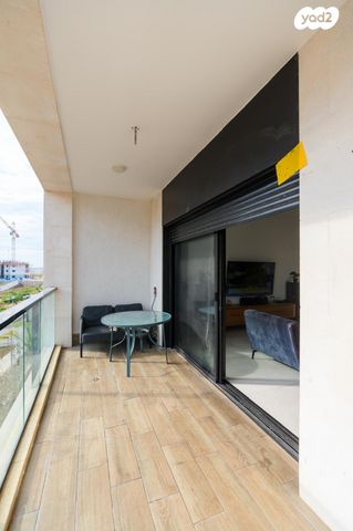 דירה, אור ים, אור עקיבא