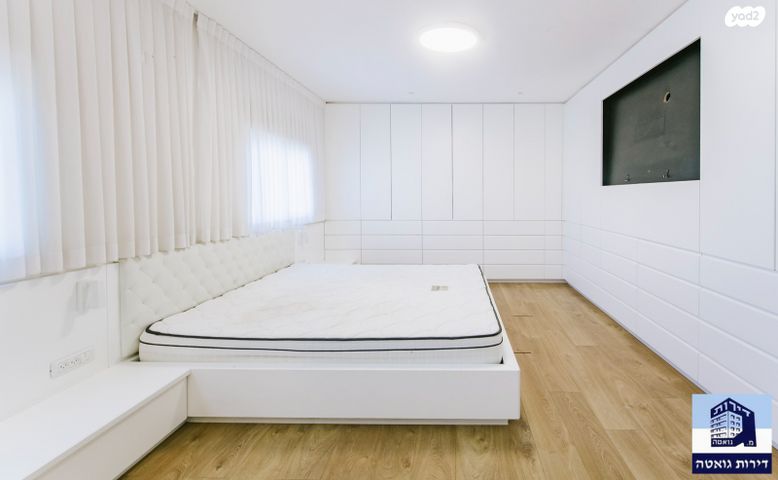 דופלקס, פתח תקווה