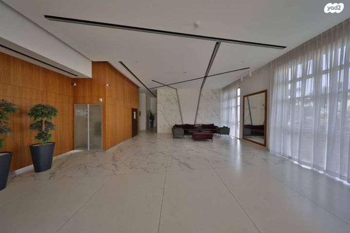 דירה, ש"י עגנון, משכנות האומנים, קרית מוצקין