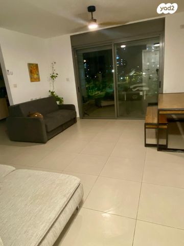 נתיבות מערב