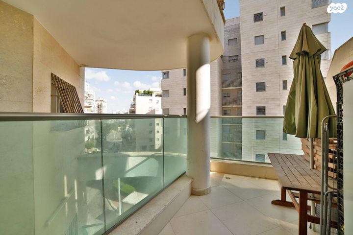 דירה, עוזי נרקיס, קרית רבין, חולון