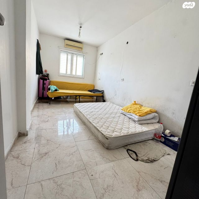 דירה, סן דייגו, קיבוץ גלויות, קרית מלאכי