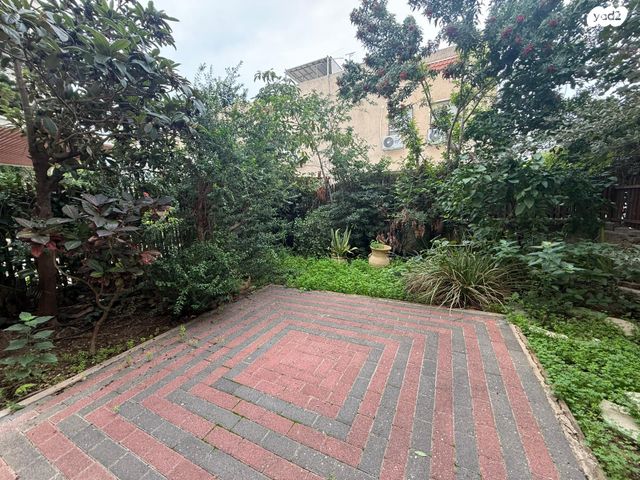 דו משפחתי, נהריה