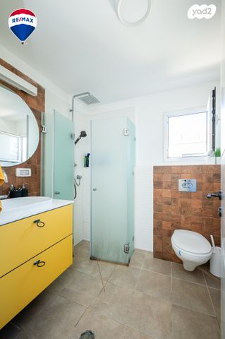 דו משפחתי, מושבה מרכז, זכרון יעקב