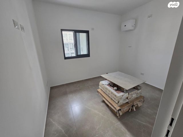 דירה, דרך הרב שלום איפרגן, נאות המייסדים, שדרות