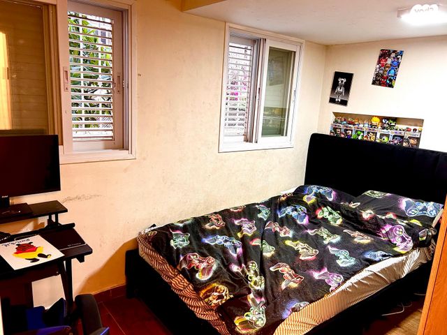 דירת גן, ז'אן ז'ורס, נאות רחל, חולון