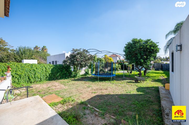 דו משפחתי, הבריגדה, פרדס חנה כרכור