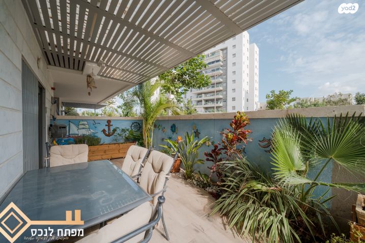 דירת גן, אריאל שרון, נווה שרון / שער העיר, נתיבות