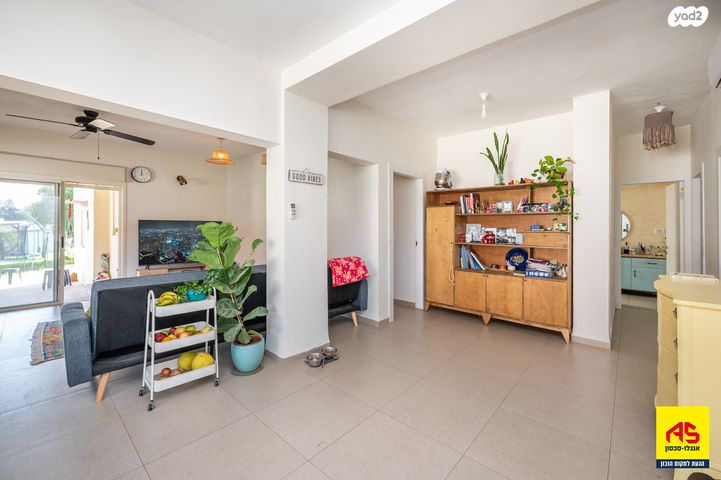 דו משפחתי, הבריגדה, פרדס חנה כרכור