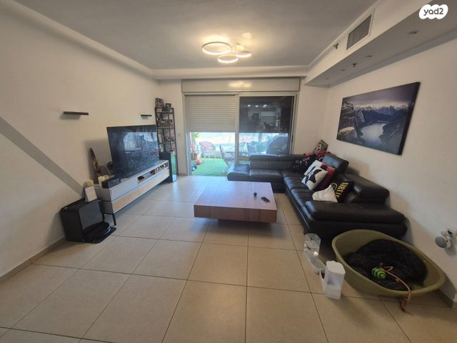 דירה, אלונים, קרית השרון, נתניה