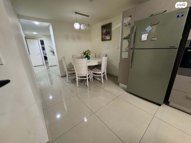 דירה, שדרות אבא חושי, סביוני הכרמל, חיפה