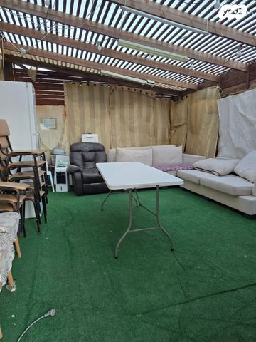 דו משפחתי, ערד