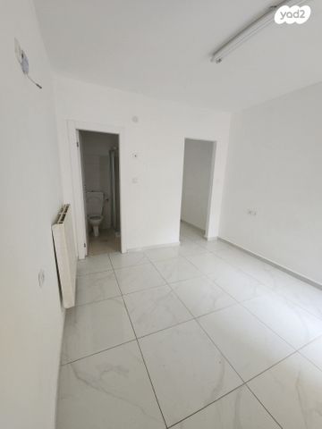 דירת גן, מבוא הגפן, העמק, צור הדסה