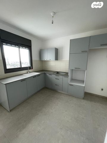 דירה, הרדוף 2, נאות כרמל, טירת כרמל