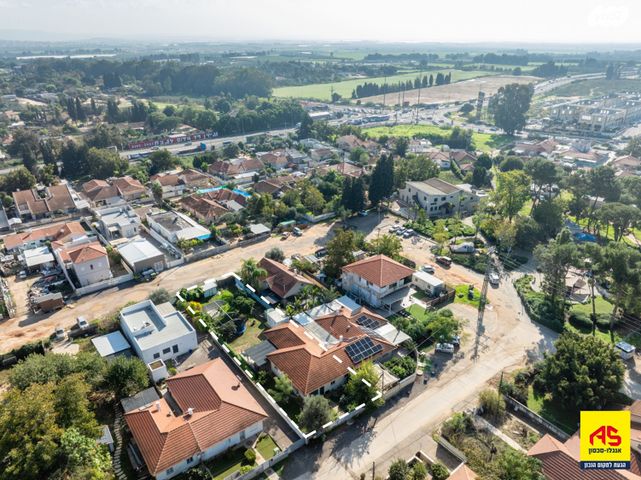 דו משפחתי, הבריגדה, פרדס חנה כרכור