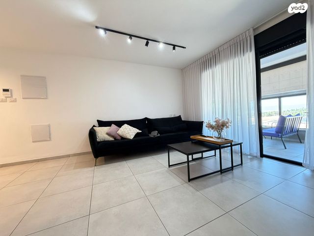 דירה, מגדל העמק