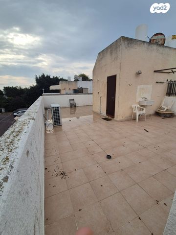 דו משפחתי, נהריה