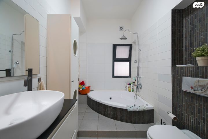 דירה, בלוך 33, הצפון החדש - דרום, תל אביב יפו