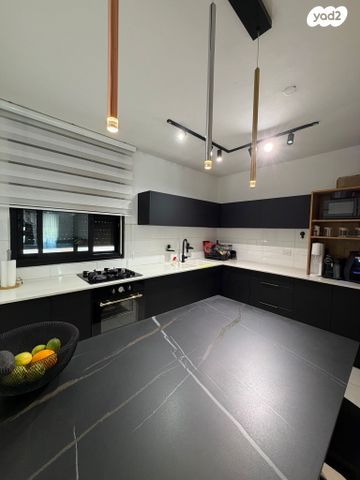 דירה, מגדל העמק