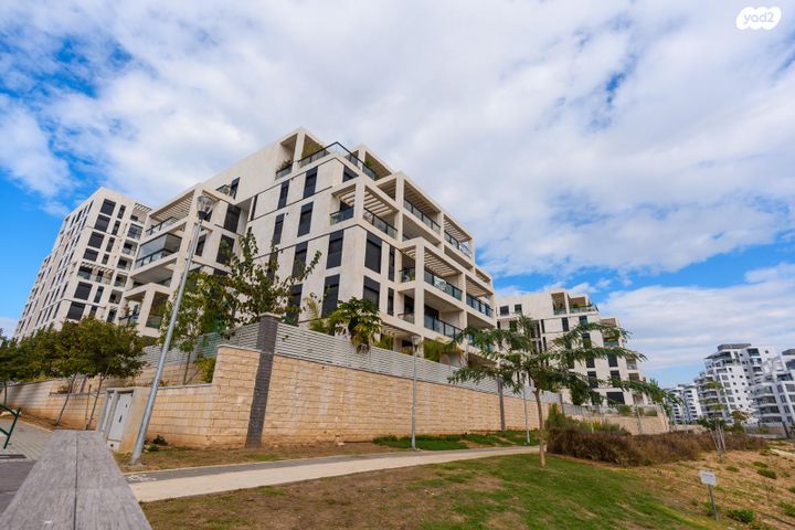 דירה, אור ים, אור עקיבא