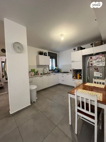 דירה, כרמי הנדיב, אחוזת רוטנר, קרית מלאכי