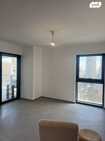 דירה, ליאונרדו דה וינצ'י 12, גני שרונה, קרית הממשלה, תל אביב יפו