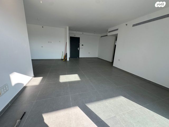 גג/ פנטהאוז, ירושלים, נרקיסים, ראשון לציון