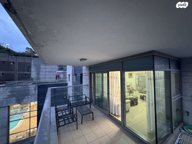 דירה, שדרות אבא חושי, סביוני הכרמל, חיפה