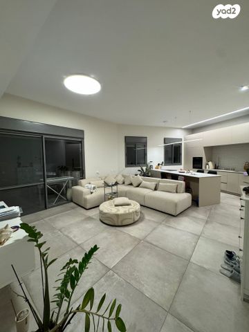 גדעון האוזנר 