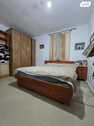 דו משפחתי, ערד