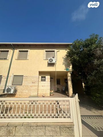 דו משפחתי, הדרים, הדרים החדשה, כפר סבא