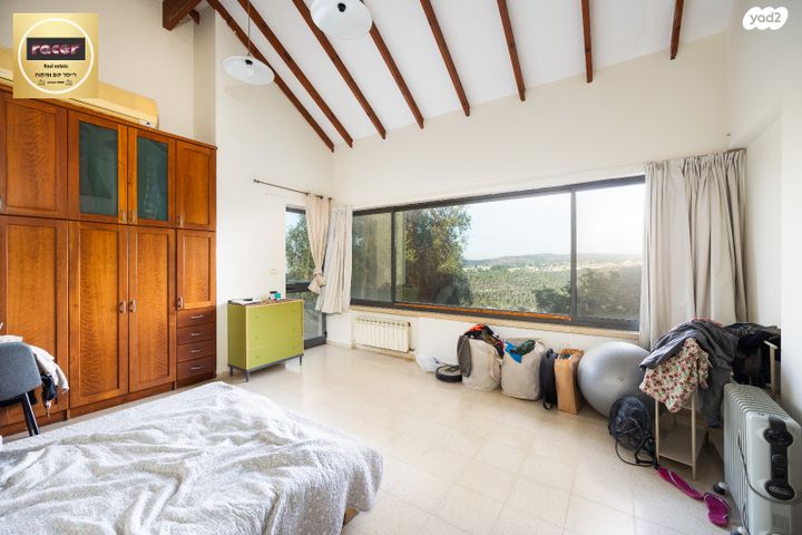 בית פרטי/ קוטג', הרימון, שורש, שורש