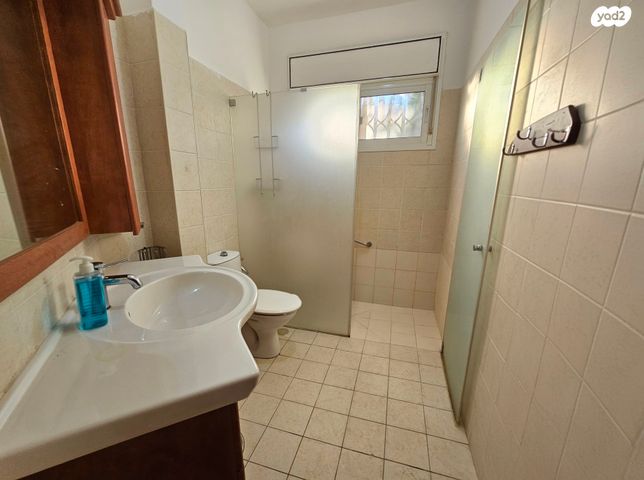 דירת גן, שבזי, יהוד מונוסון