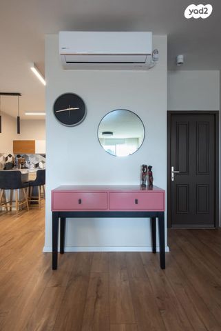 דירה, ש"י עגנון, רעננה