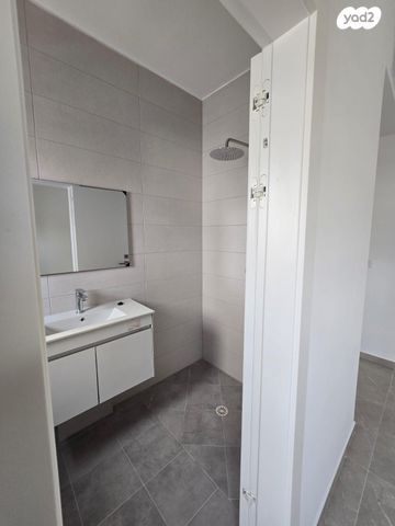 דירה, דרך הרב שלום איפרגן, נאות המייסדים, שדרות