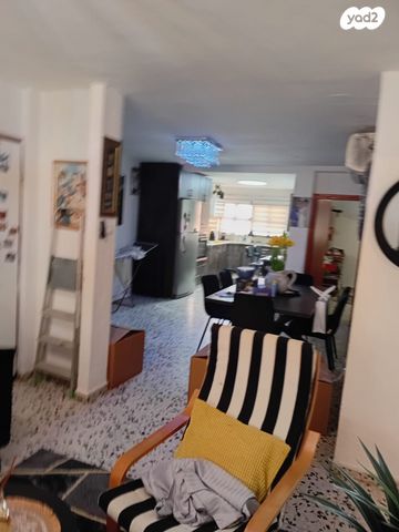 דירה, שדרות העצמאות 92, הפרחים, קרית גת