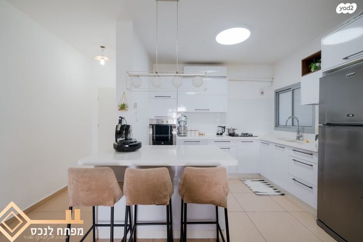 דירה, קטיף, נתיבות מערב, נתיבות