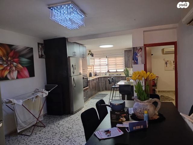 דירה, שדרות העצמאות 92, הפרחים, קרית גת